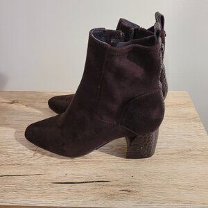 NWOT  Donald Pliner Niri Dark Brown Boots SZ 7.5